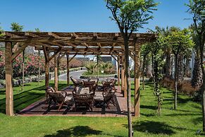 Cresanto Luxury Suites