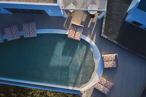 Cresanto Luxury Suites