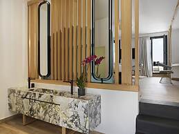 Cresanto Luxury Suites