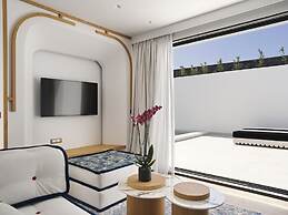 Cresanto Luxury Suites