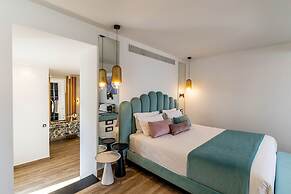 Cresanto Luxury Suites