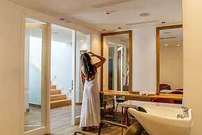 Cresanto Luxury Suites