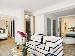 Cresanto Luxury Suites