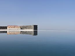 Cresanto Luxury Suites