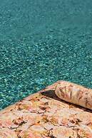 Cresanto Luxury Suites