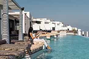 Cresanto Luxury Suites