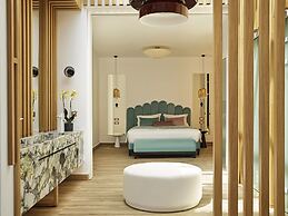 Cresanto Luxury Suites