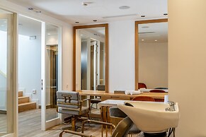 Cresanto Luxury Suites