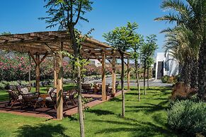 Cresanto Luxury Suites