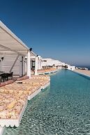 Cresanto Luxury Suites