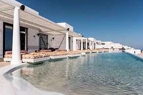 Cresanto Luxury Suites