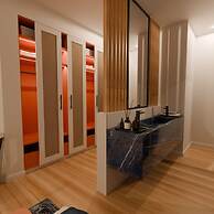 Cresanto Luxury Suites