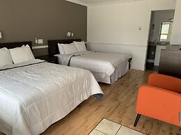 Harbourview Inn & Suites