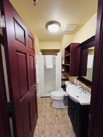 Harbourview Inn & Suites