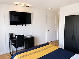 Harbourview Inn, SureStay Collection by Best Western