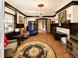Harbourview Inn, SureStay Collection by Best Western