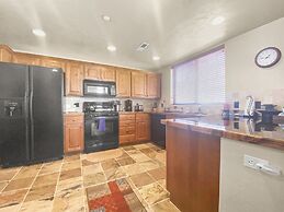 Foxpoint Cottage 3 Bedroom Townhouse by RedAwning