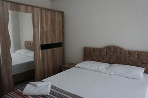 Lovely 2 Rooms Apartment With Pool and Air Con