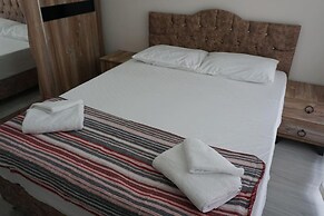 Lovely 2 Rooms Apartment With Pool and Air Con