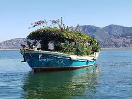 Lovely 2 Rooms Apartment With Pool and Air Con