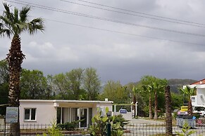 Lovely 2 Rooms Apartment With Pool and Air Con