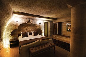 Ada Cave Suites Hotel