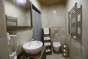 Ada Cave Suites Hotel