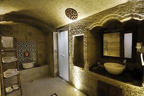 Ada Cave Suites Hotel