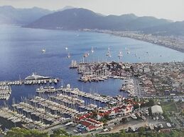 Uysal Suite and Loft