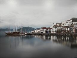 Uysal Suite and Loft