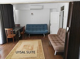 Uysal Suite and Loft
