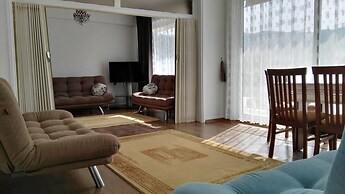 Uysal Suite and Loft