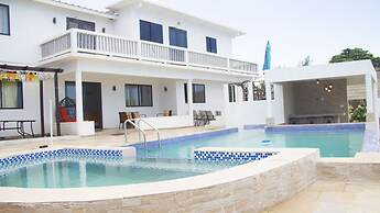 Blue Shores  Hideaway