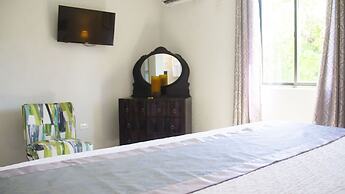 Blue Shores  Hideaway