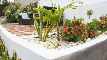 Blue Shores  Hideaway