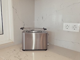 Elegant and Spacious Apartment With Sea Vieuw