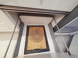 Elegant and Spacious Apartment With Sea Vieuw