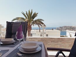 Elegant and Spacious Apartment With Sea Vieuw