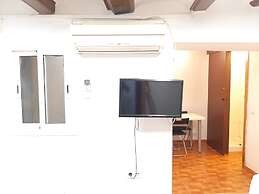 Interior Central El Born 12