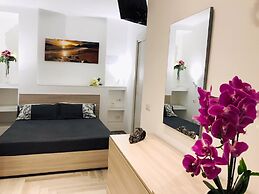 Holiday Home by the sea and the Historic Center of Rome