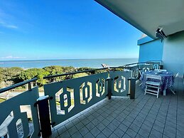 Sea View Apartment With Shared Pool