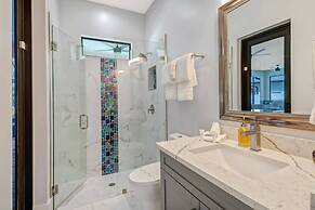 3915 Gulfstream Pkwy