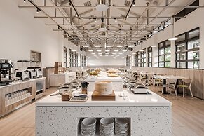 The Moment Hotel Yilan by Lakeshore