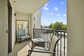 Hotel Huntington