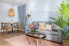 Color Apartments by Olala Homes