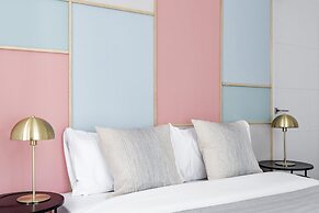 Color Apartments by Olala Homes