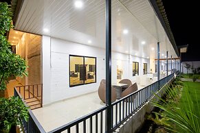 Lumbini Palace Resort