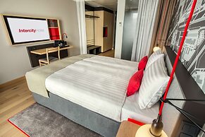 IntercityHotel Amsterdam Airport