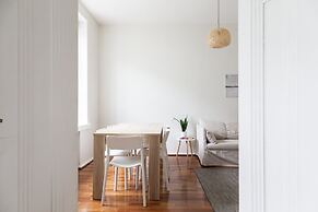 2ndhomes Cozy & Spacious 2BR Apartment