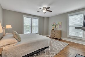 Recently Renovated Home In The Heart Of Bellevue! 2 Bedroom Home by Re